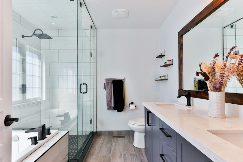 Bathroom Tile & Scale Removal